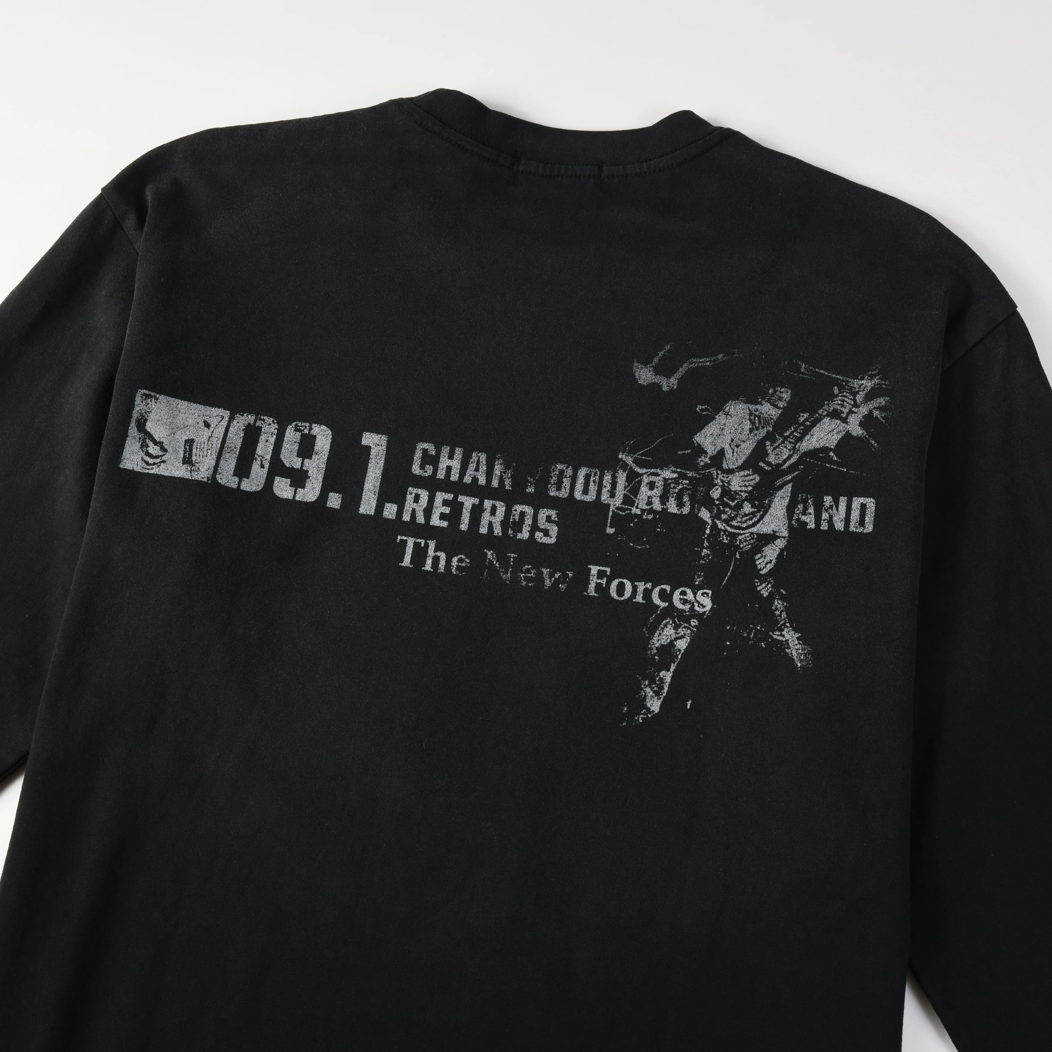 Command 09 Longsleeve - Image 9